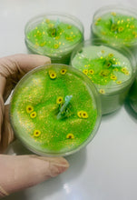 Load image into Gallery viewer, Avacado smoothie- Clay slime