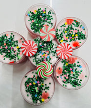 Load image into Gallery viewer, Peppermint Float- basic slime, x-mas